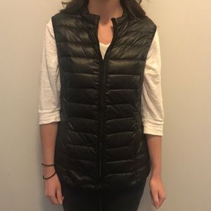 H&M black vest size S great condition